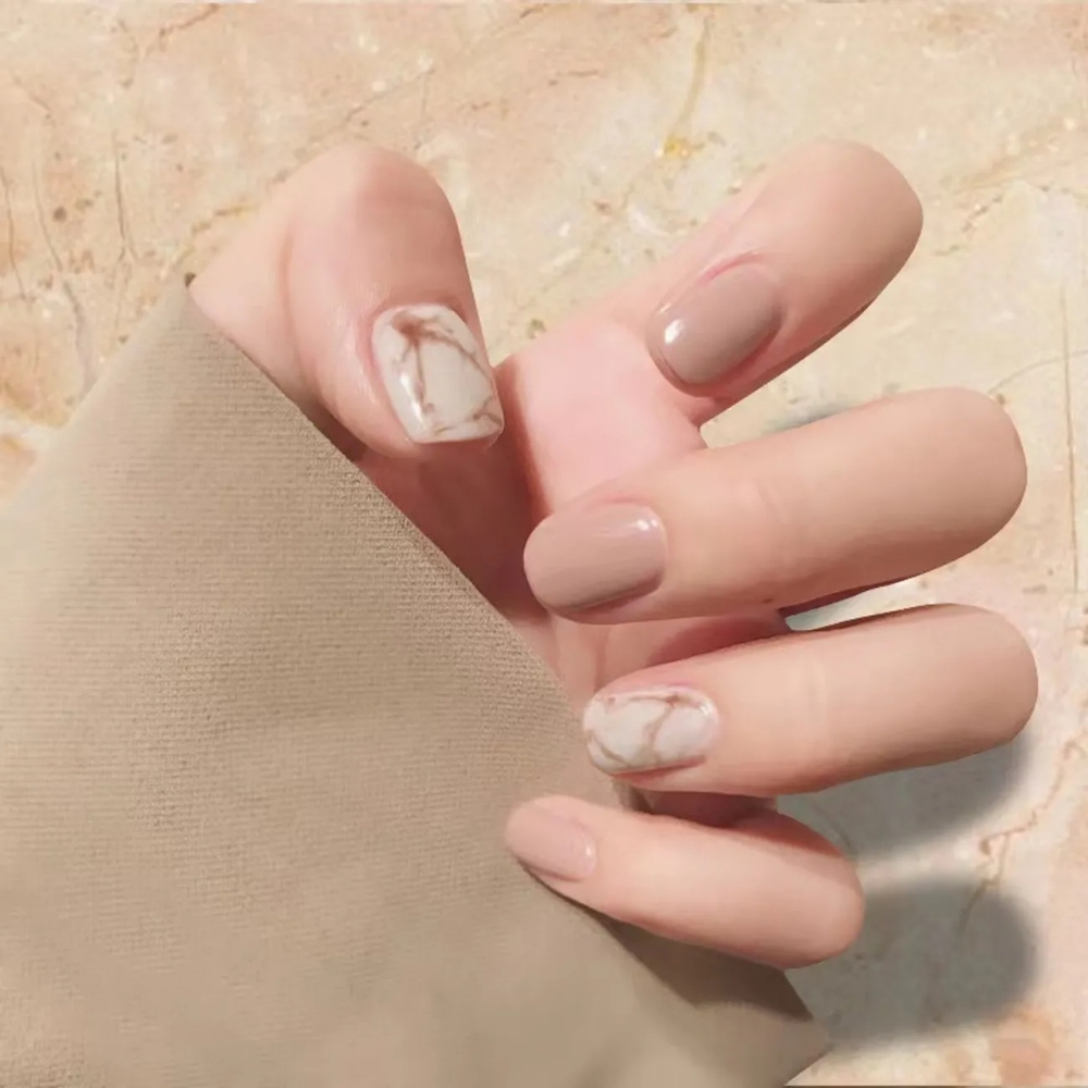 5. False Nails Various Designs - Picture 3 of 5